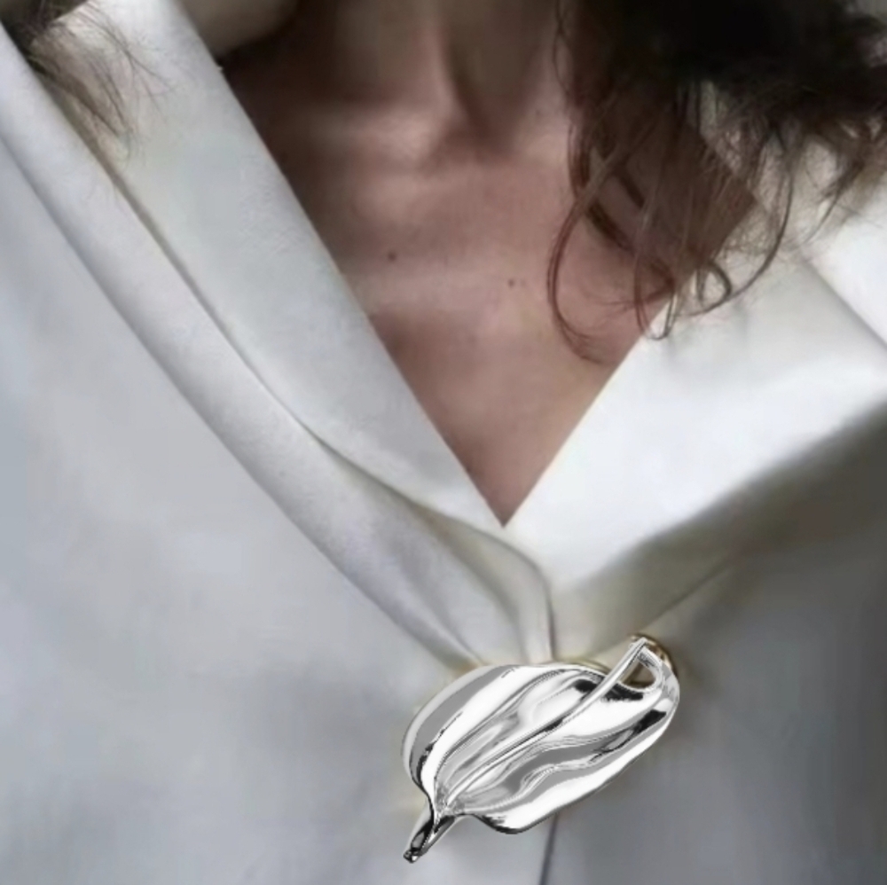 Calla Lily Flower Leaf Brooch Scuptural Silver | NWOT
